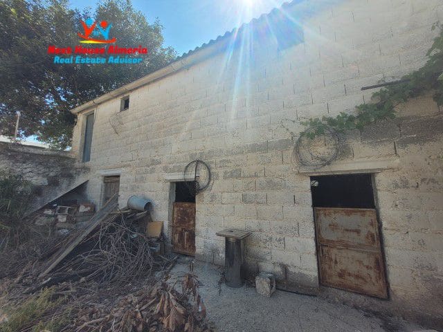 6 soverom Hus til salgs i La Huelga med garasje - € 159 950 (Ref: 7715528)