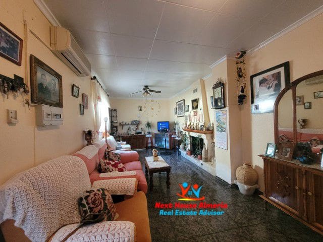 6 soverom Hus til salgs i La Huelga, Sorbas med garasje - € 159 950 (Ref: 7715528)