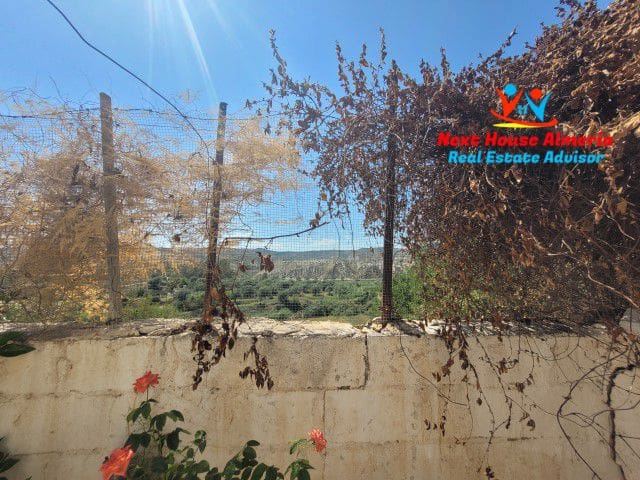 6 soverom Hus til salgs i La Huelga med garasje - € 159 950 (Ref: 7715528)