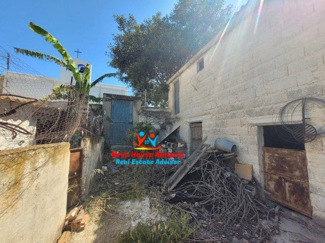 6 soverom Hus til salgs i La Huelga med garasje - € 159 950 (Ref: 7715528)