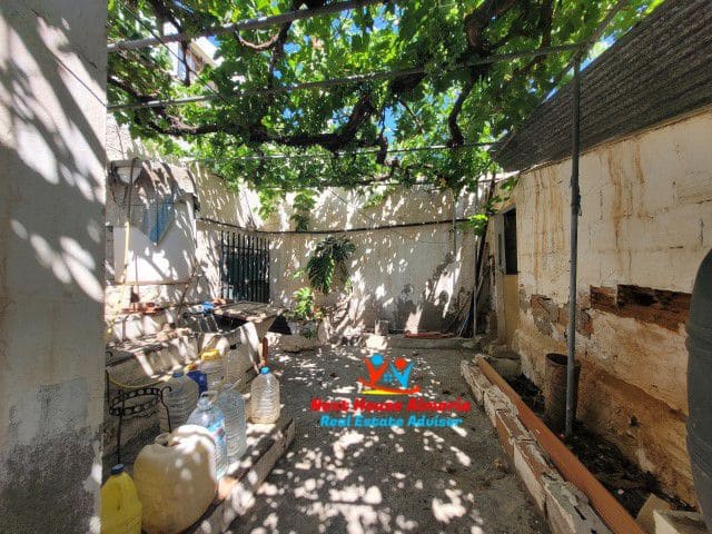 6 soverom Hus til salgs i La Huelga med garasje - € 159 950 (Ref: 7715528)