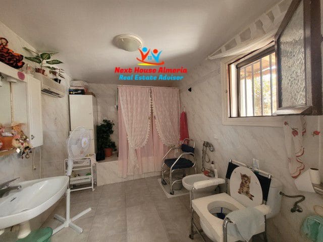 6 soverom Hus til salgs i La Huelga med garasje - € 159 950 (Ref: 7715528)