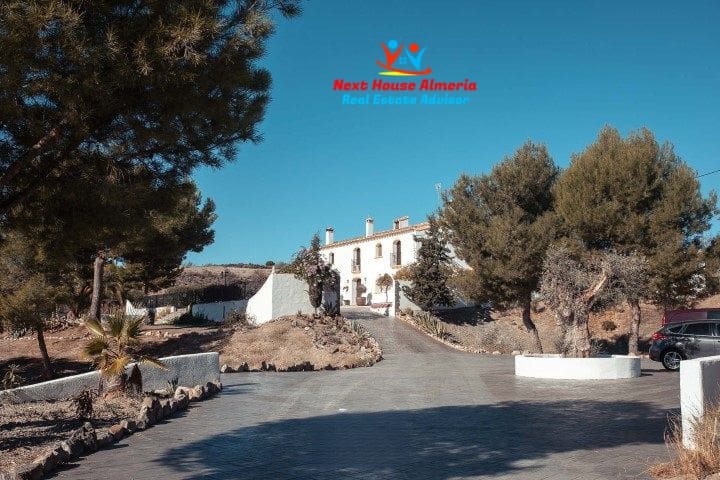 7 slaapkamer Finca/Landhuis te koop in Lorca met garage - € 695.000 (Ref: 7723936)