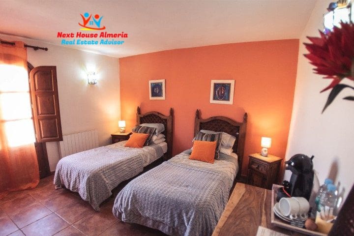 7 slaapkamer Finca/Landhuis te koop in Lorca met garage - € 695.000 (Ref: 7723936)