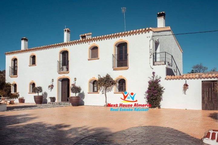7 slaapkamer Finca/Landhuis te koop in Lorca met garage - € 695.000 (Ref: 7723936)