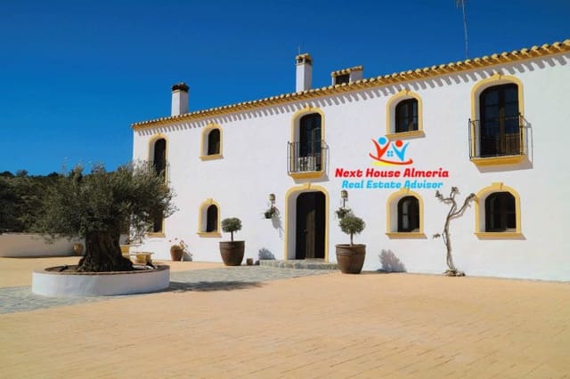 7 slaapkamer Finca/Landhuis te koop in Lorca met garage - € 695.000 (Ref: 7723936)
