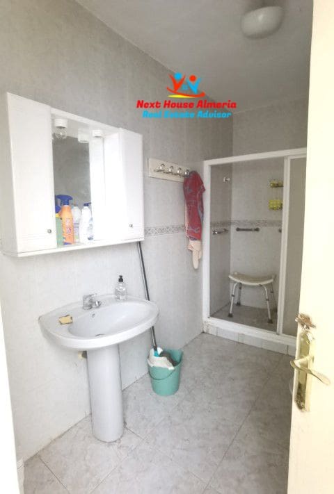 5 soveværelse Byhus til salg i Fines med garage - € 159.950 (Ref: 7775728)