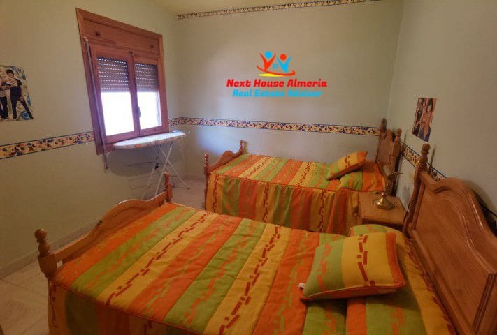 5 soveværelse Byhus til salg i Fines med garage - € 159.950 (Ref: 7775728)