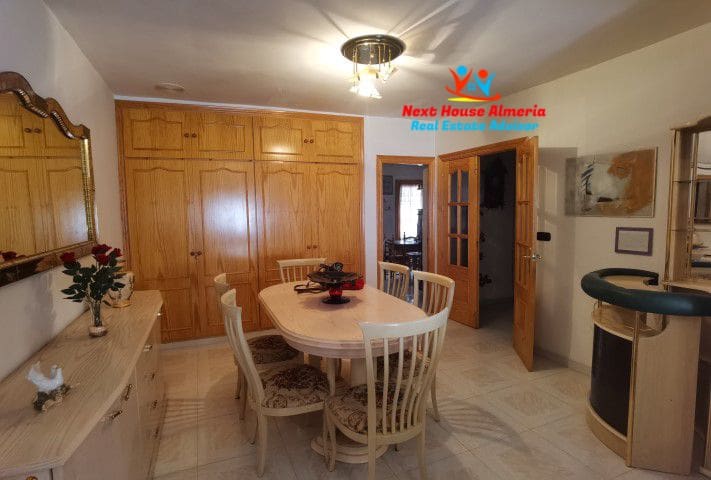 5 soveværelse Byhus til salg i Fines med garage - € 159.950 (Ref: 7775728)