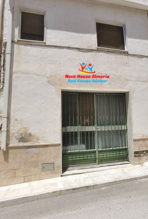 5 soveværelse Byhus til salg i Fines med garage - € 159.950 (Ref: 7775728)