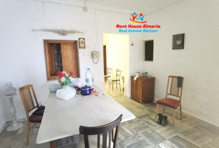 5 soveværelse Byhus til salg i Fines med garage - € 159.950 (Ref: 7775728)