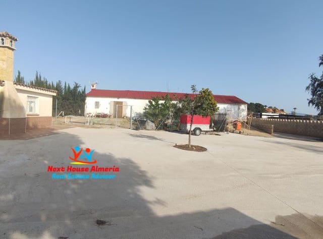 8 soveværelse Finca/Landehus til salg i La Escucha, Lorca - € 625.000 (Ref: 7851703)