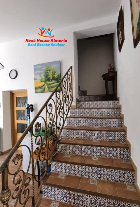 8 soveværelse Finca/Landehus til salg i La Escucha - € 625.000 (Ref: 7851703)