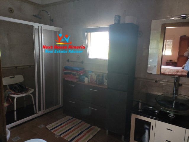 8 soveværelse Finca/Landehus til salg i La Escucha - € 625.000 (Ref: 7851703)