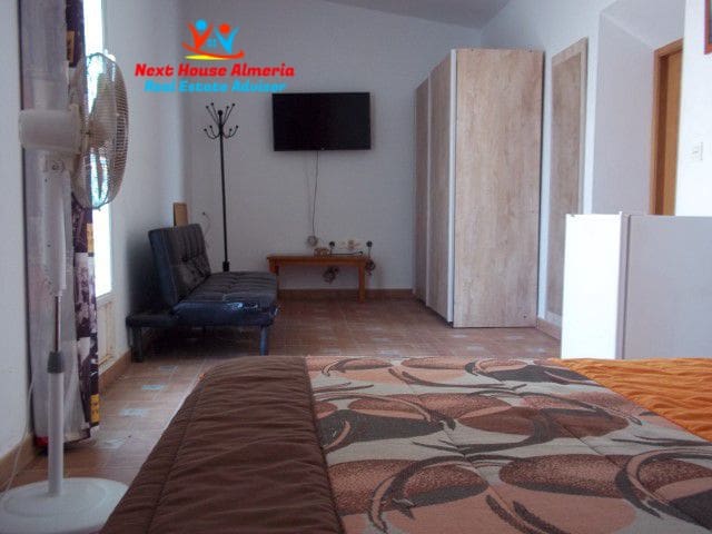 8 soveværelse Finca/Landehus til salg i La Escucha - € 625.000 (Ref: 7851703)