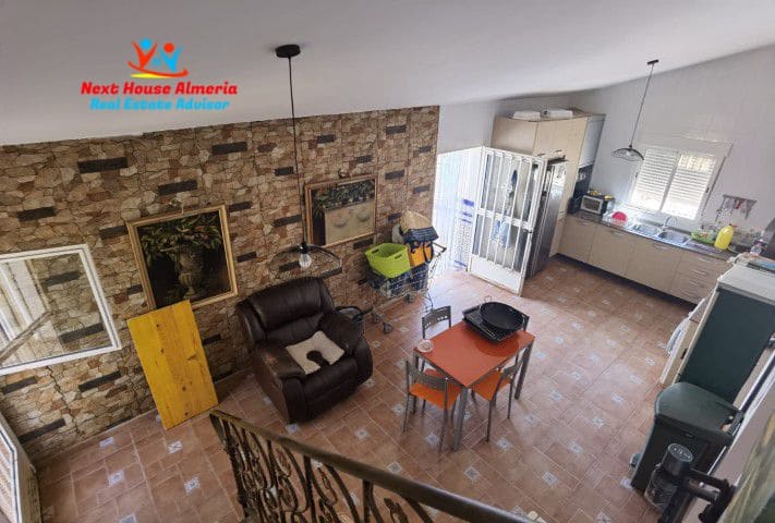 8 soveværelse Finca/Landehus til salg i La Escucha - € 625.000 (Ref: 7851703)