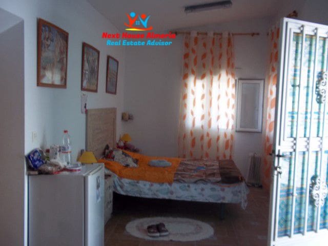 8 soveværelse Finca/Landehus til salg i La Escucha - € 625.000 (Ref: 7851703)