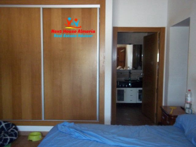 8 soveværelse Finca/Landehus til salg i La Escucha - € 625.000 (Ref: 7851703)