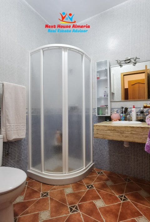 8 slaapkamer Finca/Landhuis te koop in Albox met garage - € 299.000 (Ref: 7856048)