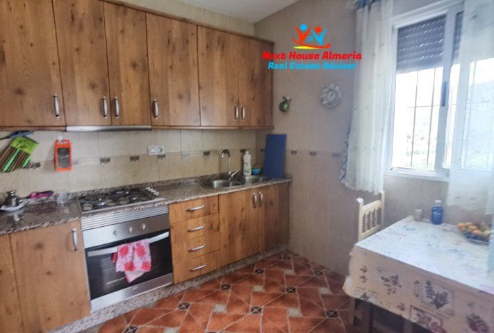 8 slaapkamer Finca/Landhuis te koop in Albox met garage - € 299.000 (Ref: 7856048)