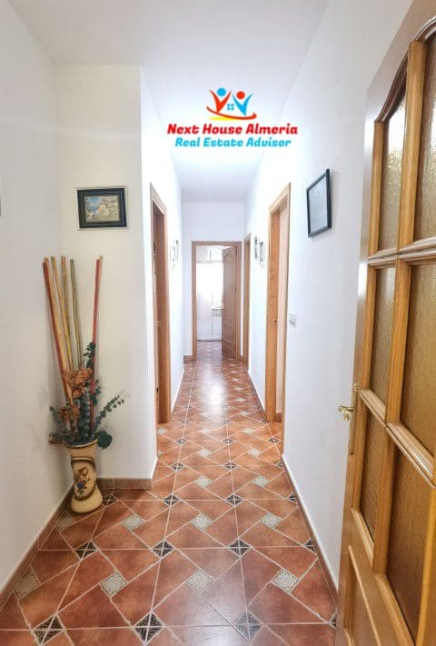 8 slaapkamer Finca/Landhuis te koop in Albox met garage - € 299.000 (Ref: 7856048)