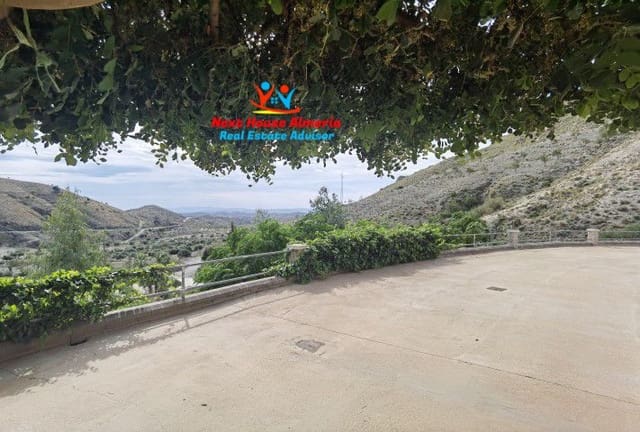 8 Zimmer Finca/Landgut zu verkaufen in Albox mit Garage - 299.000 € (Ref: 7856048)