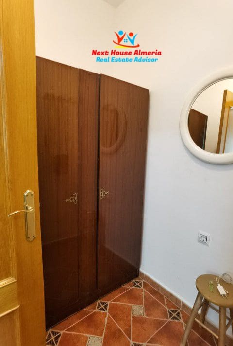 8 slaapkamer Finca/Landhuis te koop in Albox met garage - € 299.000 (Ref: 7856048)