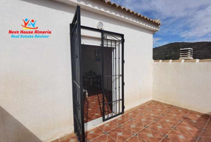 8 slaapkamer Finca/Landhuis te koop in Albox met garage - € 299.000 (Ref: 7856048)