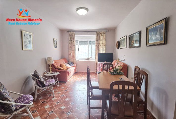 8 slaapkamer Finca/Landhuis te koop in Albox met garage - € 299.000 (Ref: 7856048)