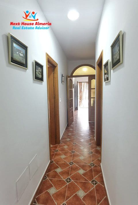 8 slaapkamer Finca/Landhuis te koop in Albox met garage - € 299.000 (Ref: 7856048)