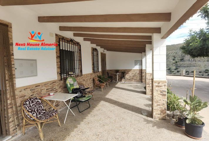 8 slaapkamer Finca/Landhuis te koop in Albox met garage - € 299.000 (Ref: 7856048)
