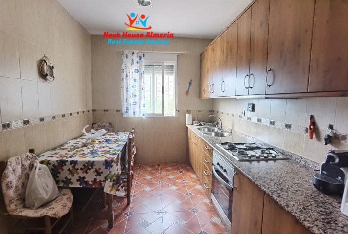 8 slaapkamer Finca/Landhuis te koop in Albox met garage - € 299.000 (Ref: 7856048)
