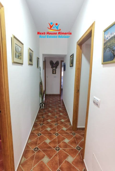 8 slaapkamer Finca/Landhuis te koop in Albox met garage - € 299.000 (Ref: 7856048)