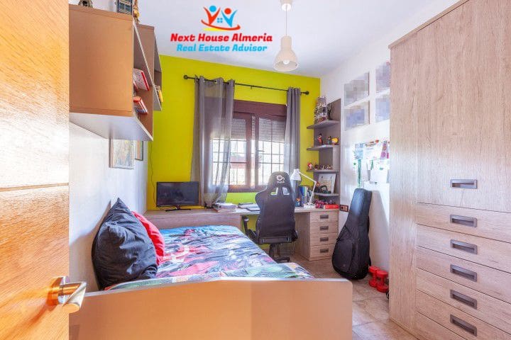 4 Zimmer Villa zu verkaufen in Cuevas del Almanzora mit Garage - 375.000 € (Ref: 8003257)