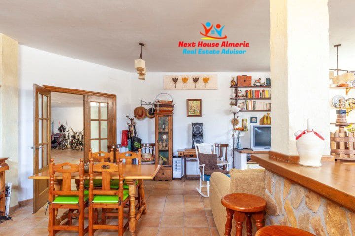 4 Zimmer Villa zu verkaufen in Cuevas del Almanzora mit Garage - 375.000 € (Ref: 8003257)