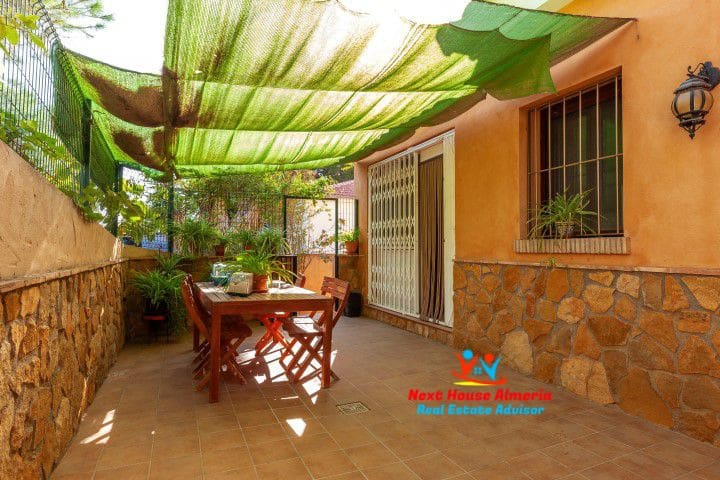 4 Zimmer Villa zu verkaufen in Cuevas del Almanzora mit Garage - 375.000 € (Ref: 8003257)