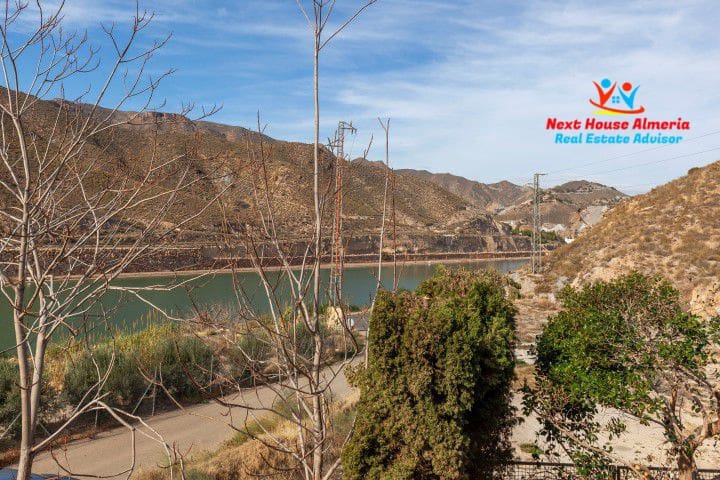 4 Zimmer Villa zu verkaufen in Cuevas del Almanzora mit Garage - 375.000 € (Ref: 8003257)