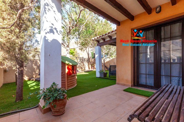 4 Zimmer Villa zu verkaufen in Cuevas del Almanzora mit Garage - 375.000 € (Ref: 8003257)