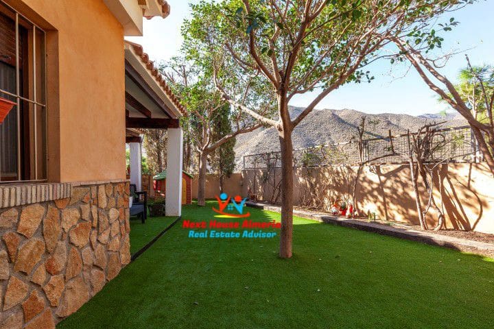 4 Zimmer Villa zu verkaufen in Cuevas del Almanzora mit Garage - 375.000 € (Ref: 8003257)