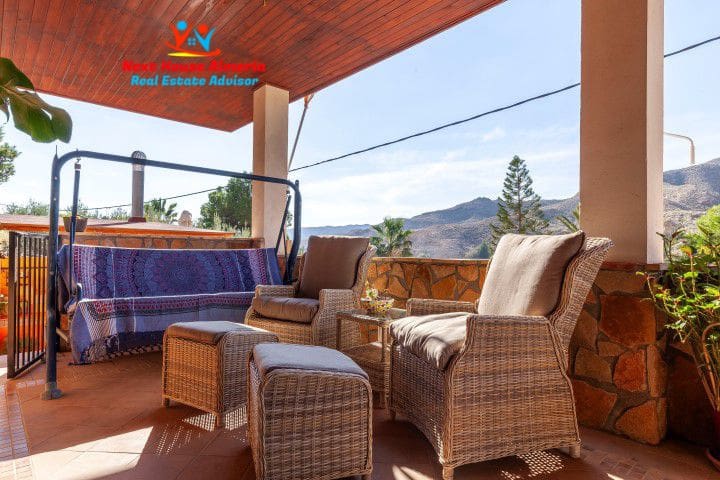 4 Zimmer Villa zu verkaufen in Cuevas del Almanzora mit Garage - 375.000 € (Ref: 8003257)