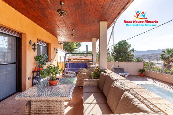 4 Zimmer Villa zu verkaufen in Cuevas del Almanzora mit Garage - 375.000 € (Ref: 8003257)