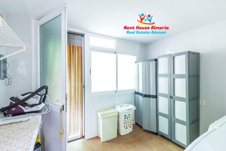 4 Zimmer Villa zu verkaufen in Cuevas del Almanzora mit Garage - 375.000 € (Ref: 8003257)