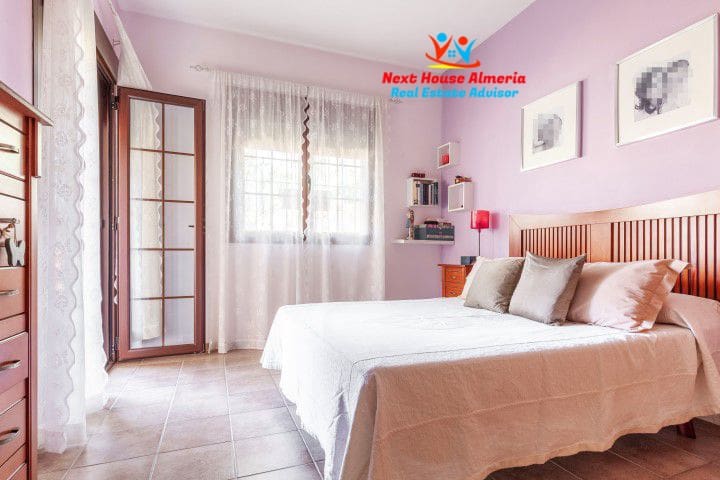 4 Zimmer Villa zu verkaufen in Cuevas del Almanzora mit Garage - 375.000 € (Ref: 8003257)