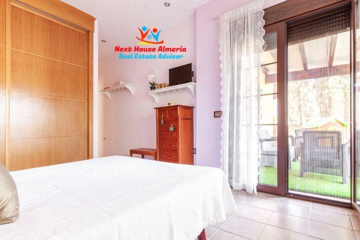 4 Zimmer Villa zu verkaufen in Cuevas del Almanzora mit Garage - 375.000 € (Ref: 8003257)