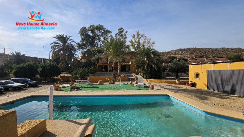 4 soveværelse Villa til salg i Antas - € 449.950 (Ref: 8006403)