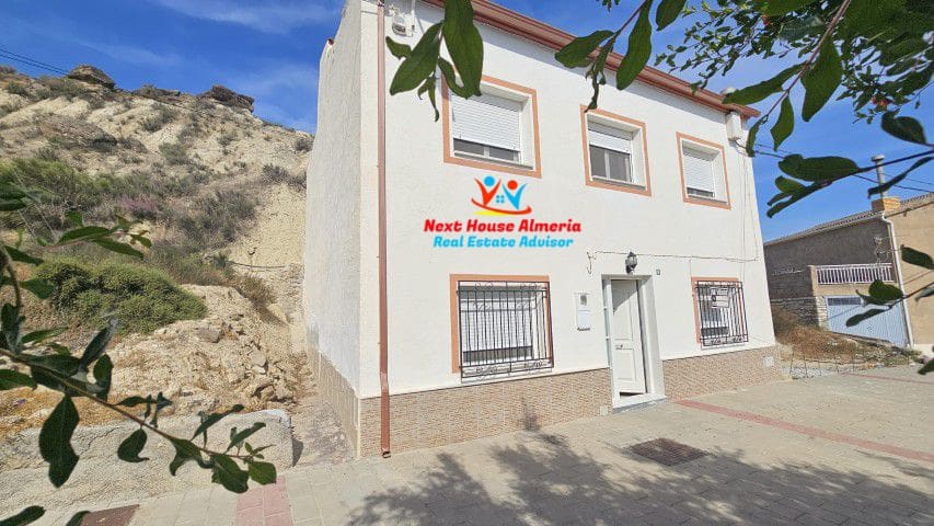 5 bedroom Townhouse for sale in Partaloa - € 90,000 (Ref: 8168641)