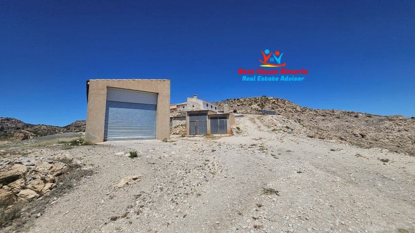 6 soveværelse Finca/Landehus til salg i Velez-Blanco - € 390.000 (Ref: 8310655)