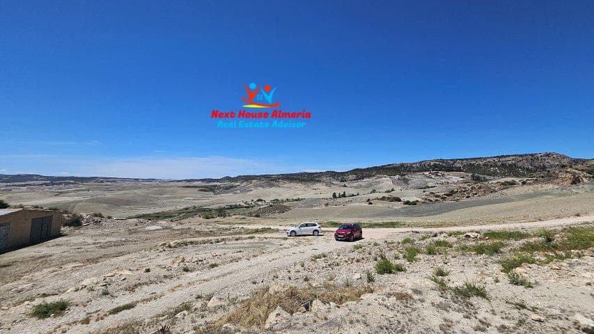 6 soveværelse Finca/Landehus til salg i Velez-Blanco - € 390.000 (Ref: 8310655)