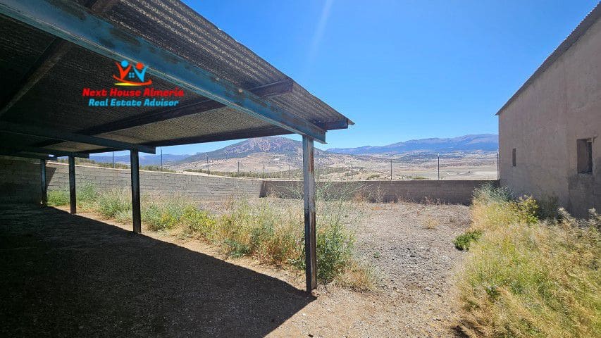 6 soveværelse Finca/Landehus til salg i Velez-Blanco - € 390.000 (Ref: 8310655)