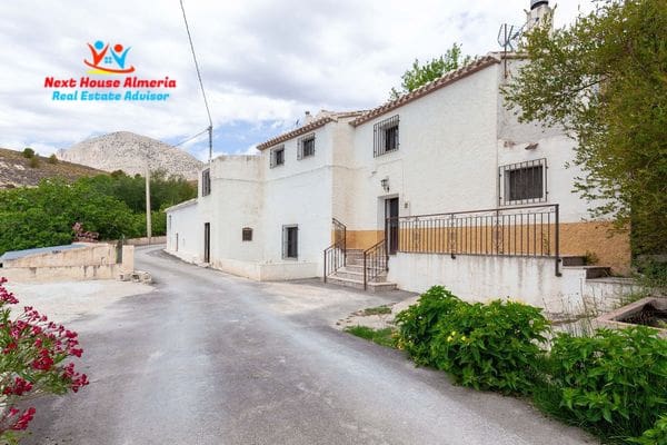 6 chambre Finca/Maison de Campagne à vendre à Velez-Blanco avec garage - 219 900 € (Ref: 8461614)